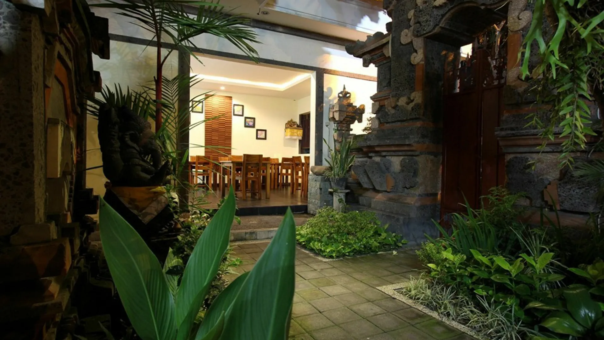 Surya Inn Kuta Lombok 0*,  Ινδονησία