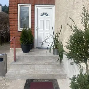 Airport17 Bed & Breakfast Vecses